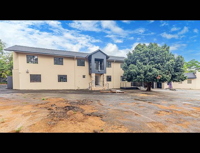 887M² OFFICE FOR SALE IN FERNDALE